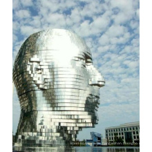 &quot;Metalmorphosis&quot; des tschechischen Künstlers David Cerny - eine 30 &#39;hohe Edelstahlskulptur